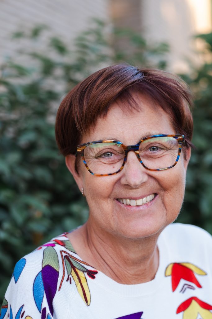 Francine Van Bakel